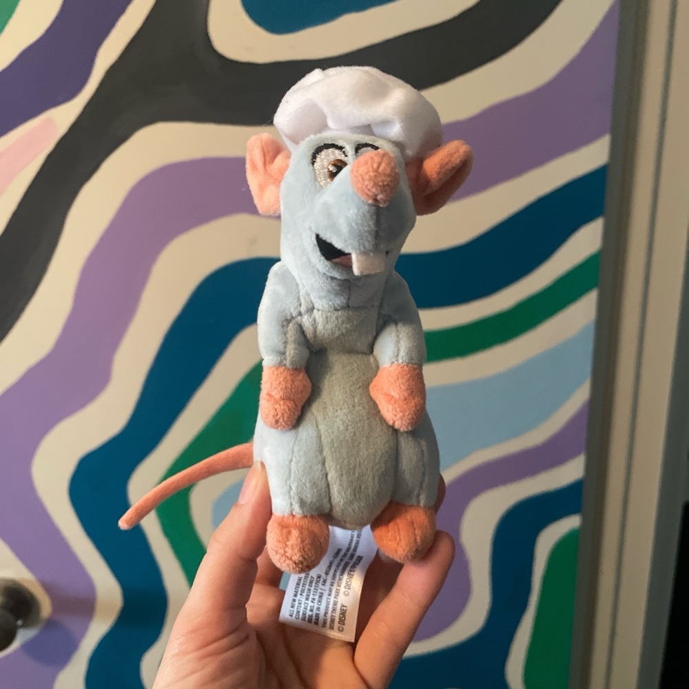 Remy Shoulder Plush